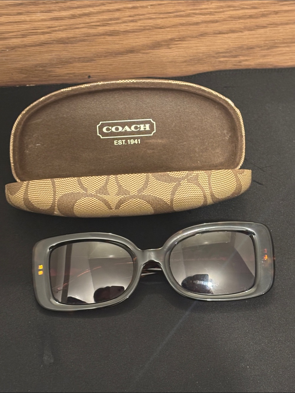 Coach dark tortoise 512013 sunglasses